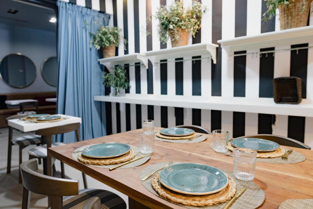 The Little Corner B&B Valencia Bagian luar foto