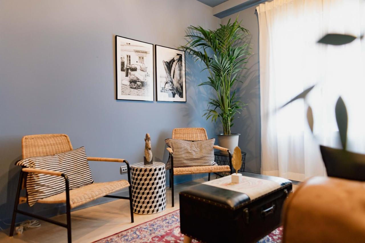 The Little Corner B&B Valencia Bagian luar foto
