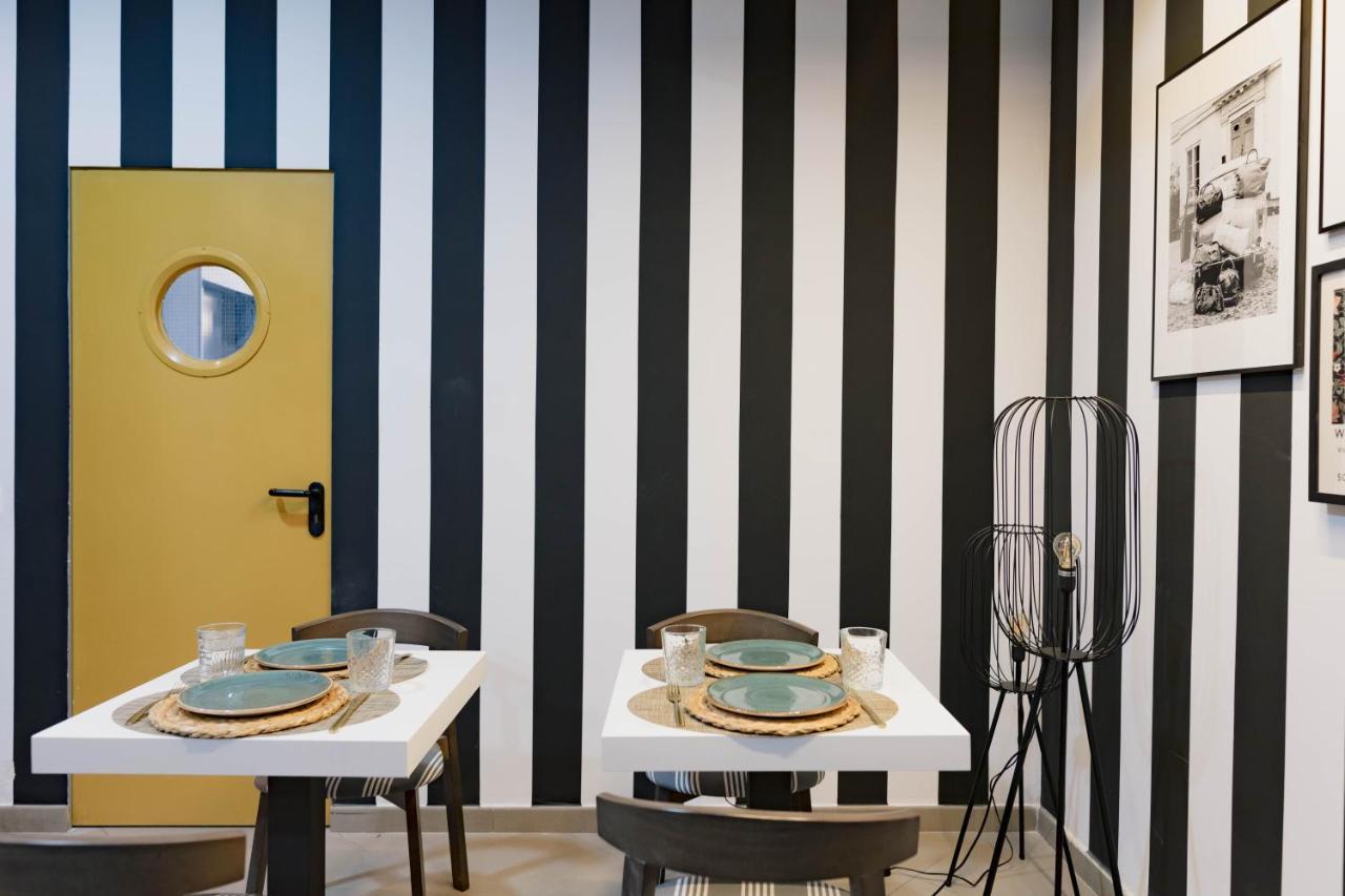 The Little Corner B&B Valencia Bagian luar foto