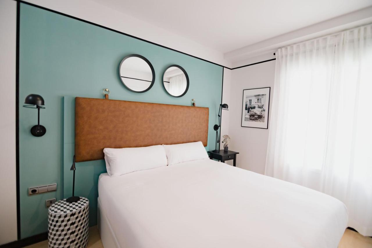 The Little Corner B&B Valencia Bagian luar foto