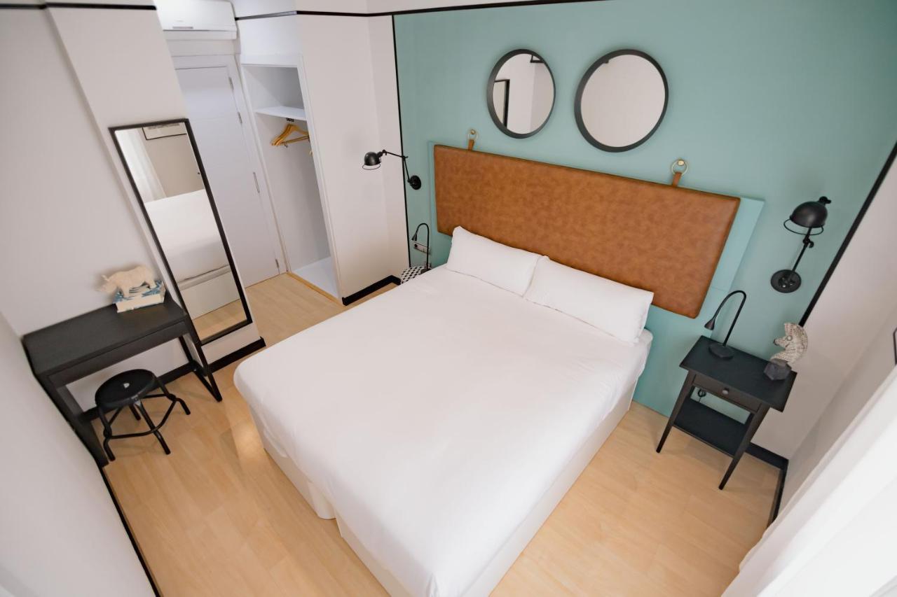 The Little Corner B&B Valencia Bagian luar foto